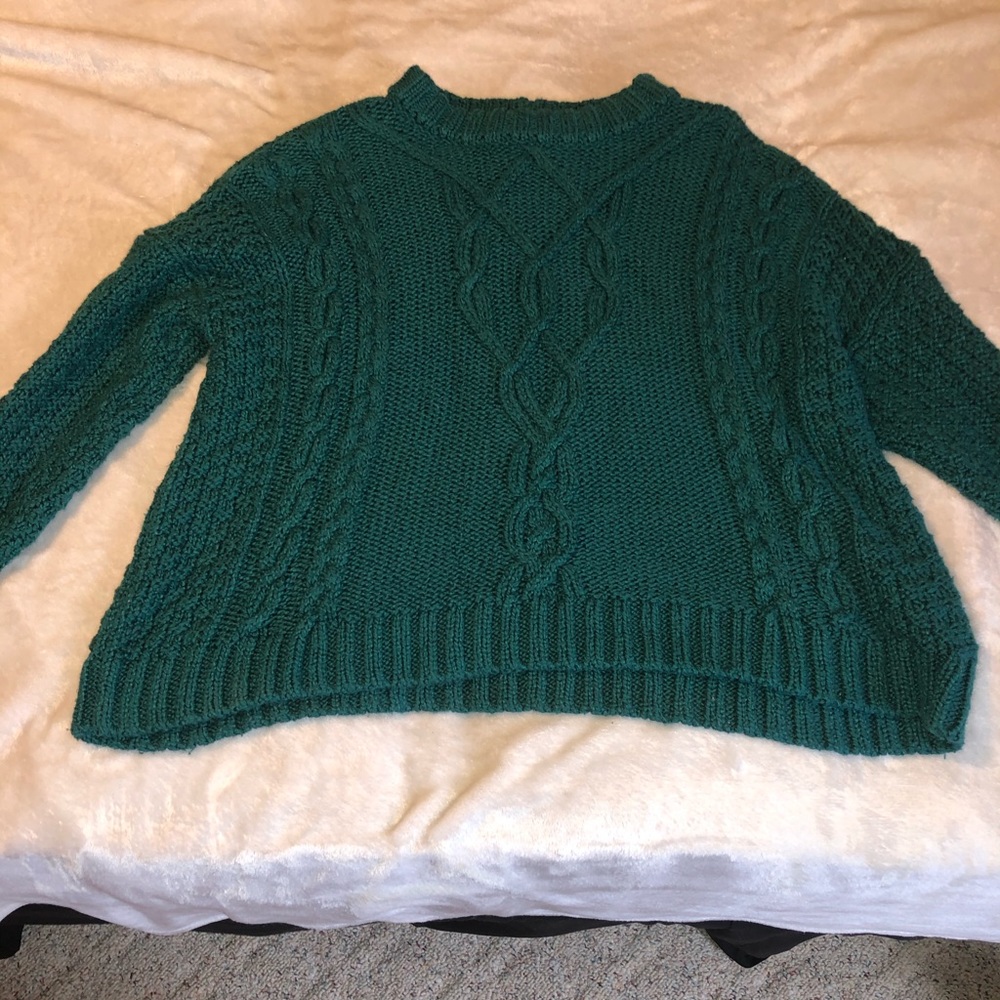 American Eagle sweater